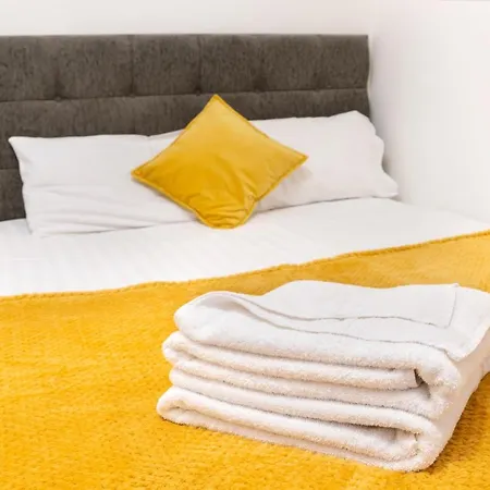 Apartment Modern, Spacious With Free Parking *