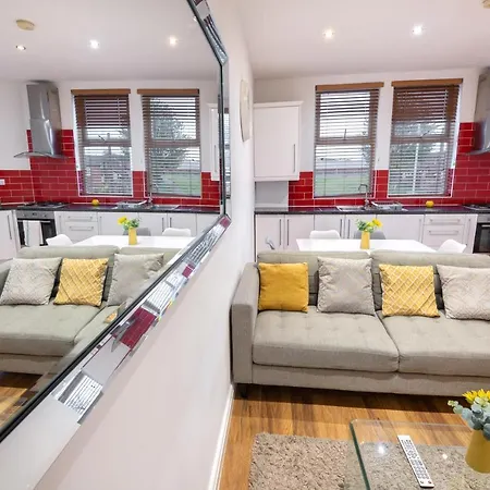 Apartamento Modern, Spacious With Free Parking